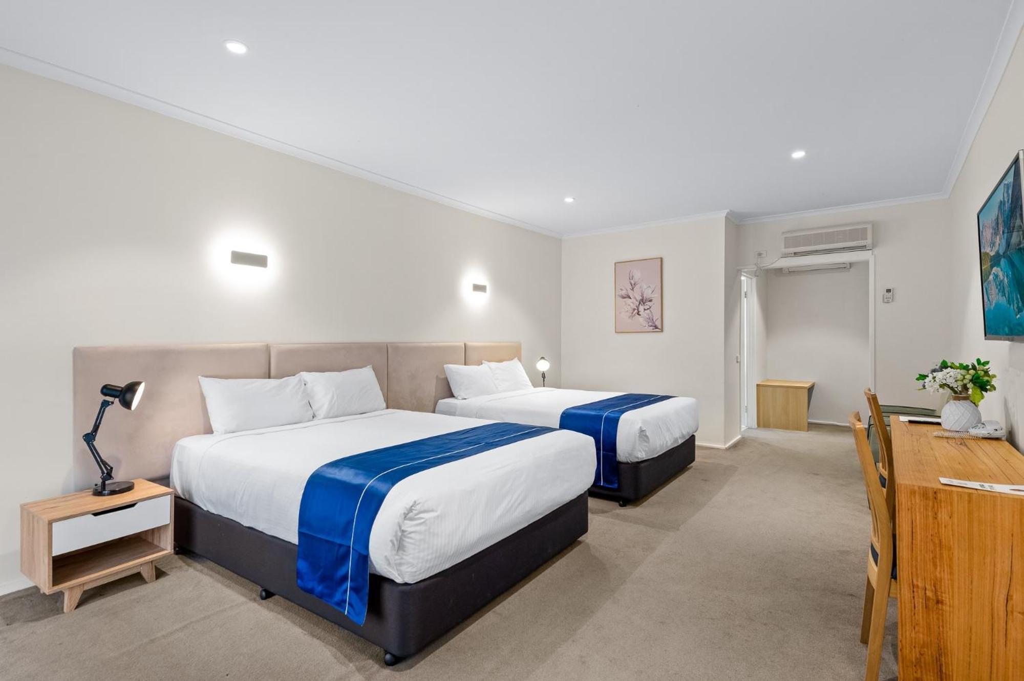 Rowville International Hotel Kültér fotó