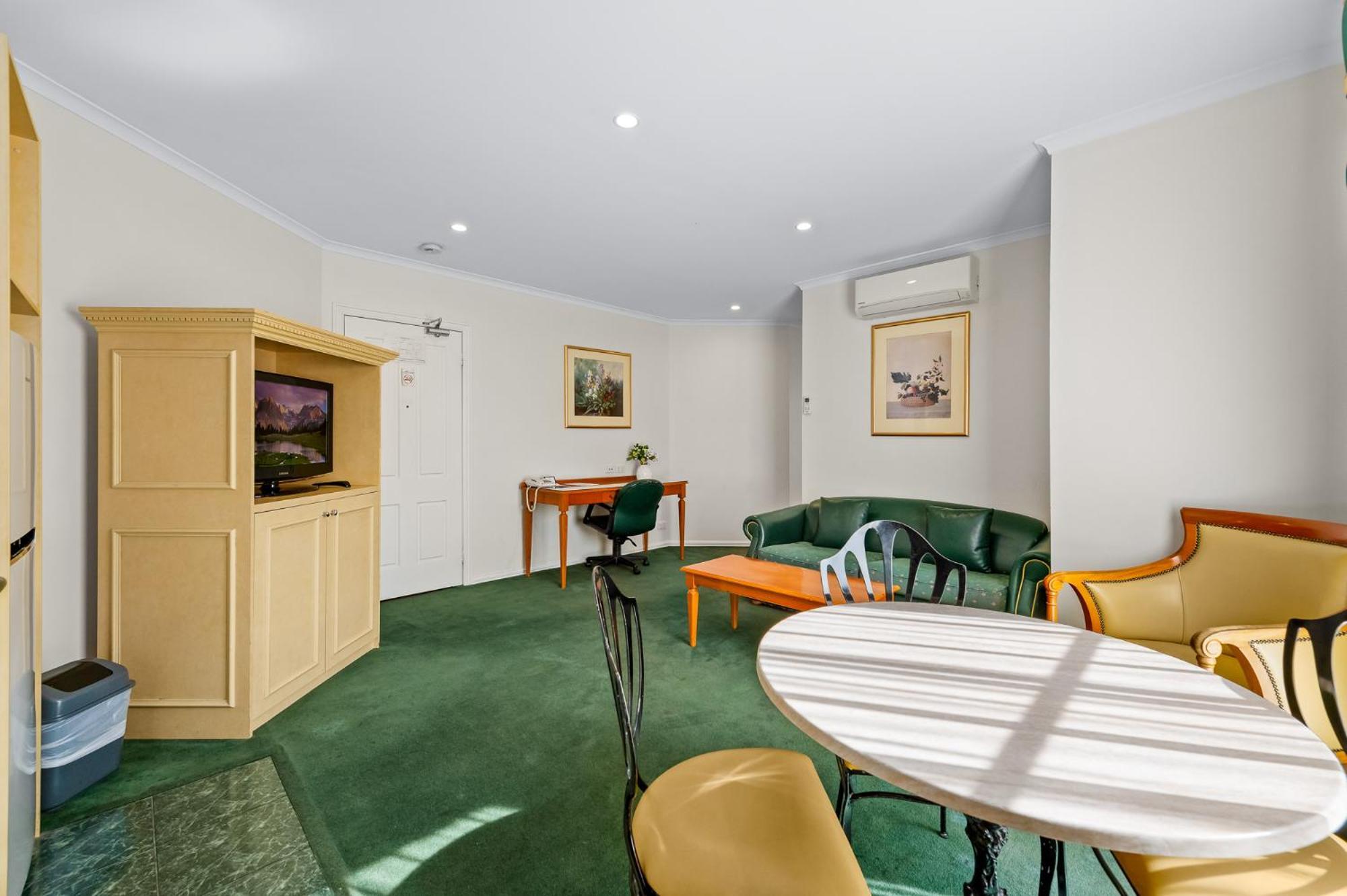 Rowville International Hotel Kültér fotó