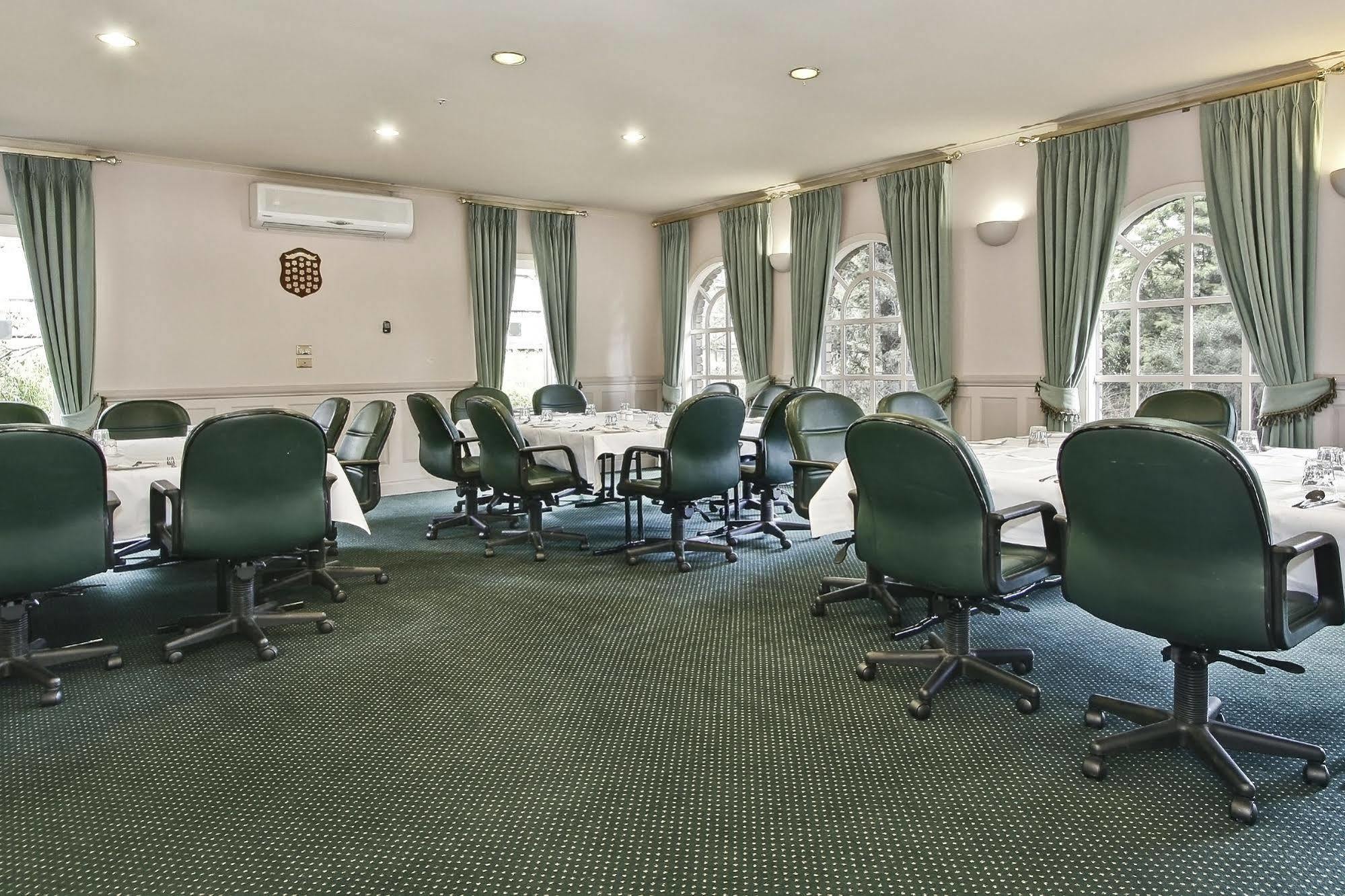 Rowville International Hotel Kültér fotó