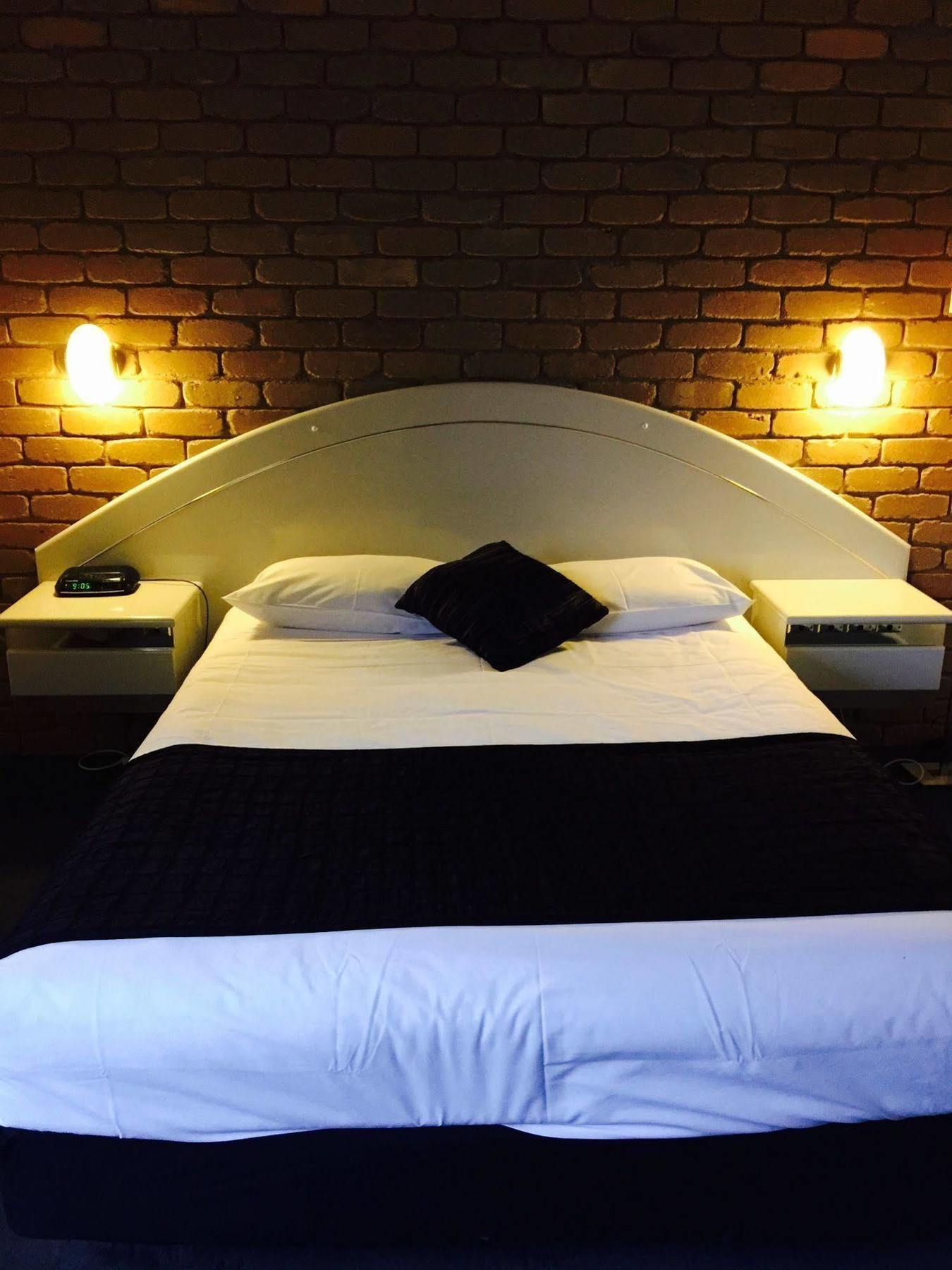 Rowville International Hotel Kültér fotó