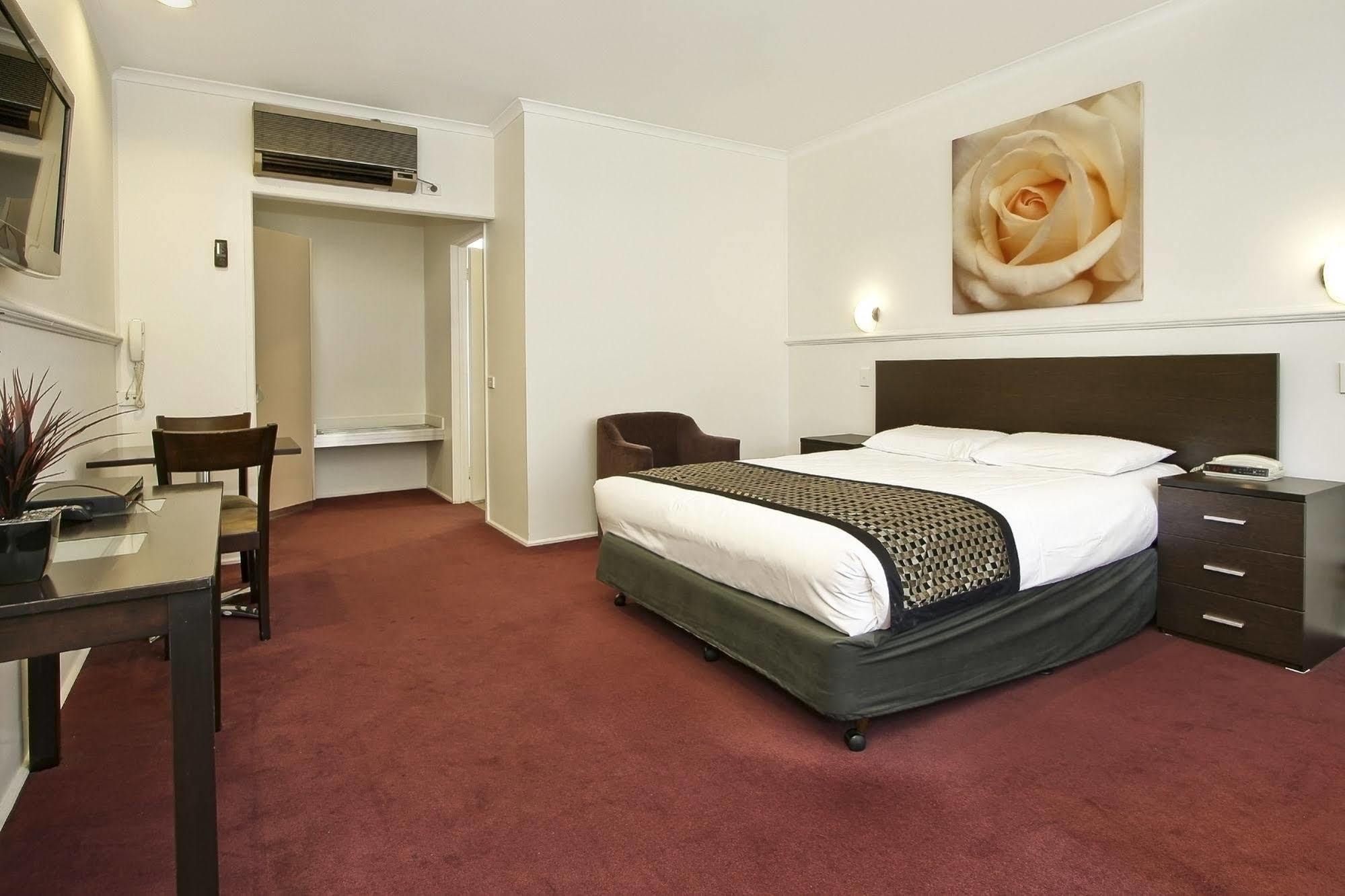 Rowville International Hotel Kültér fotó