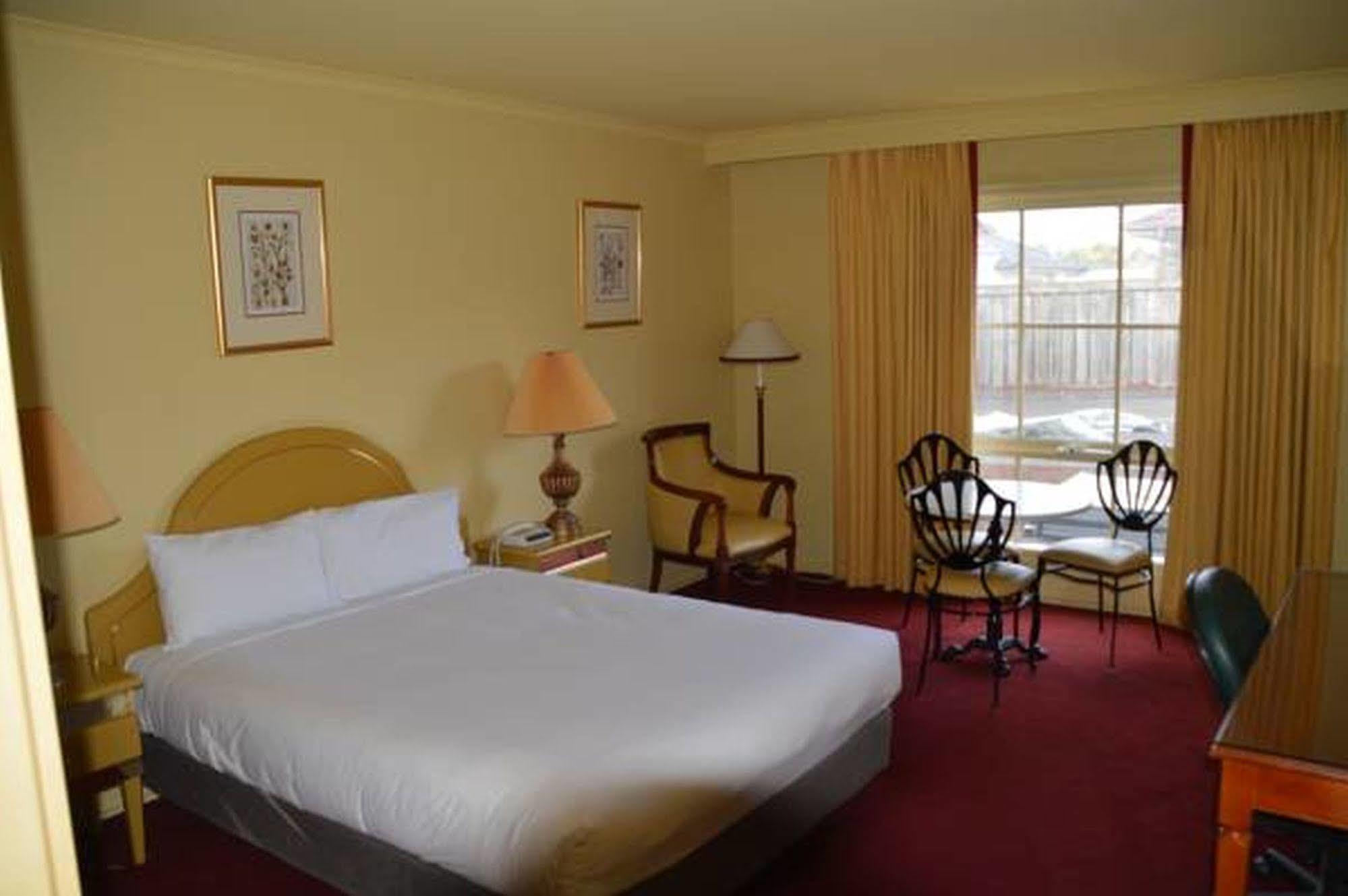 Rowville International Hotel Kültér fotó