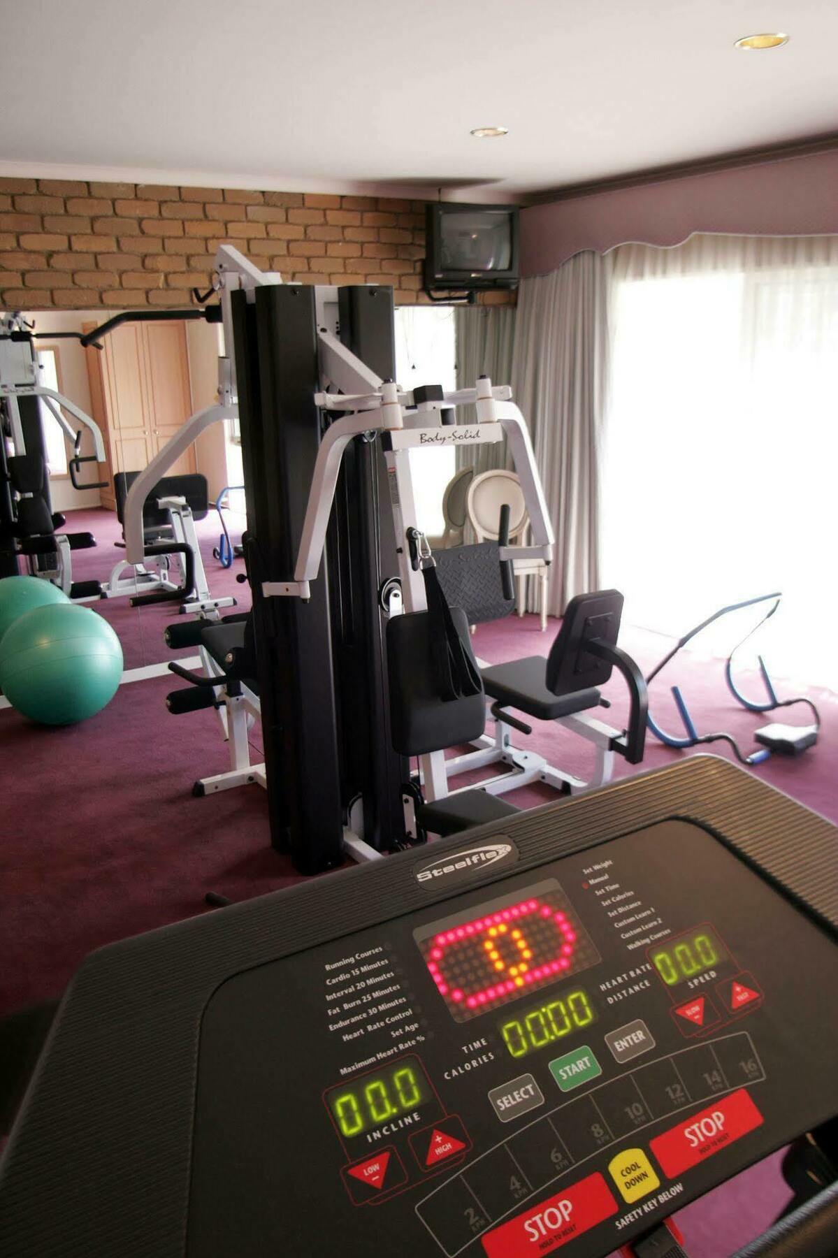 Rowville International Hotel Kültér fotó